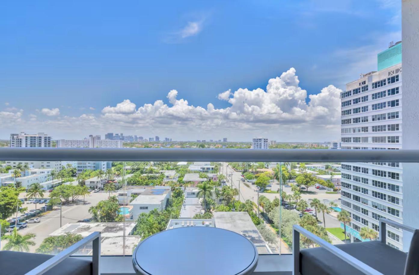 Stylish 1 Bedroom At Lauderdale Apartment *